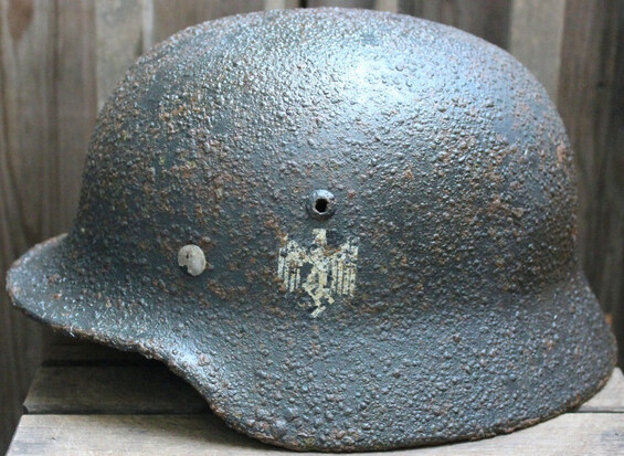 Wehrmacht helmet M35 DD / from Smolensk