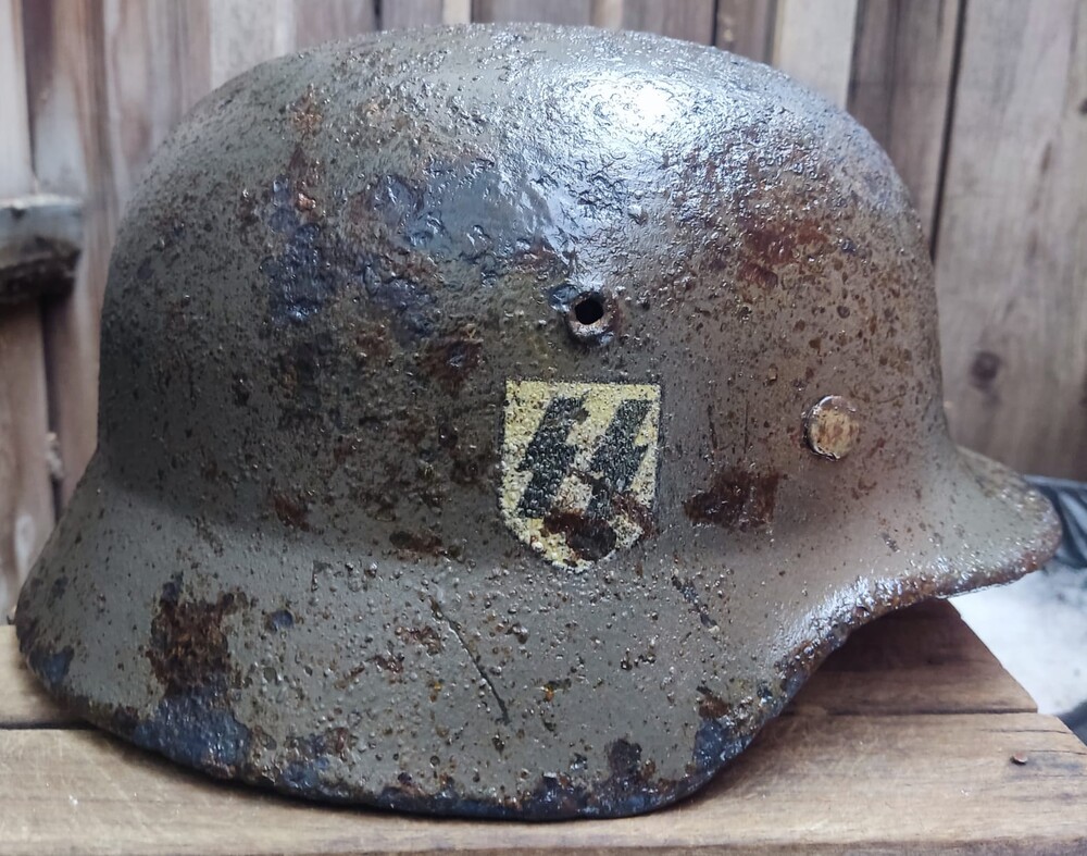 Waffen SS “Wiking” helmet M40 DD / from Rostov