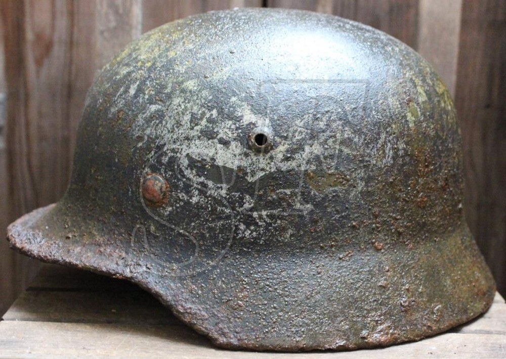 Luftwaffe helmet M35 / from Novgorod