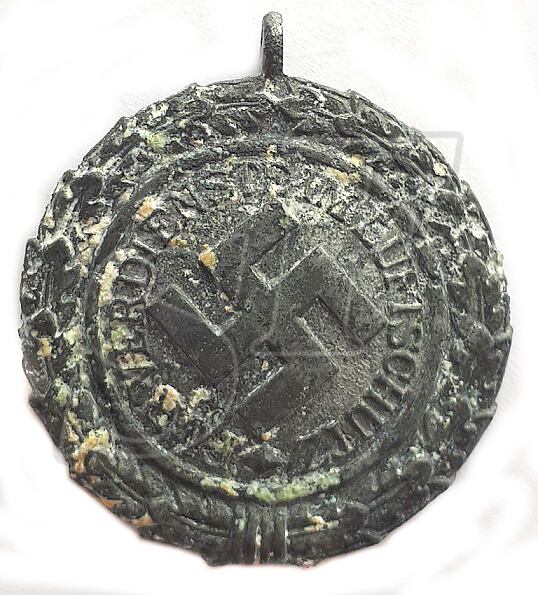 Medal "Fur Verdienste Im Luftschutz" / from Koenigsberg