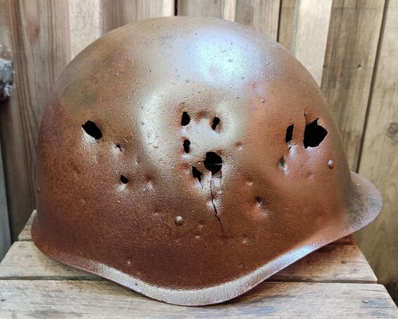Soviet helmet SSh39 / from Karelia