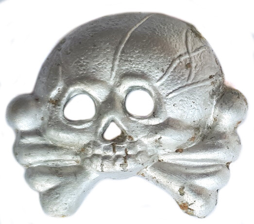 Panzer collar tab skull / from Stalingrad