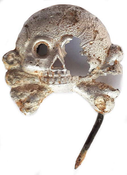 Panzer collar tab skull / from Stalingrad