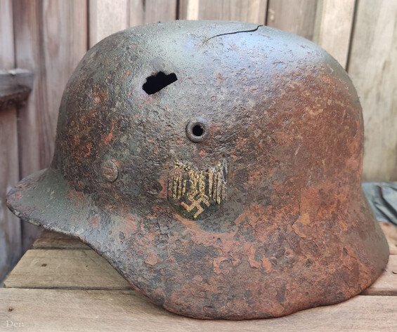 Wehrmacht helmet M40 / from Kaluga