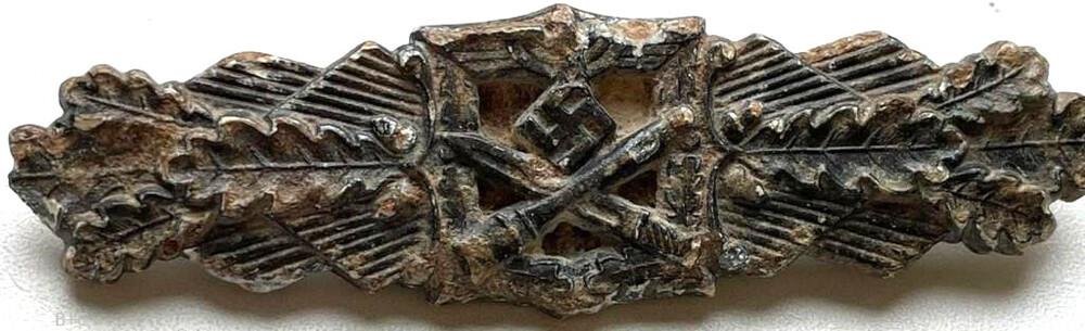 Close Combat Clasp / from Koenigsberg
