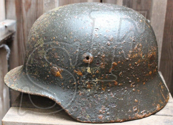Wehrmacht helmet M40 / from Belarus