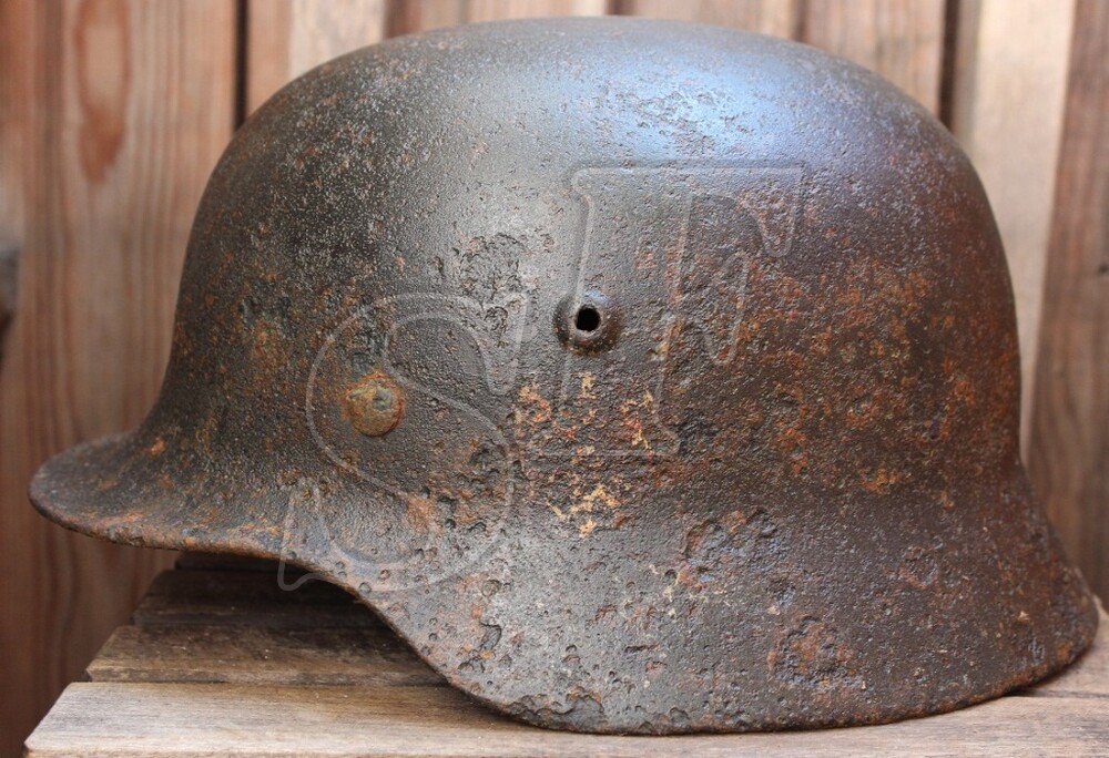 German helmet М40 from Novgorod region