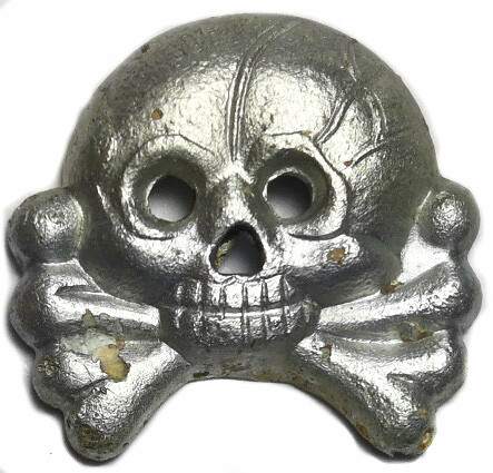 Panzer collar tab skull / from Koenigsberg