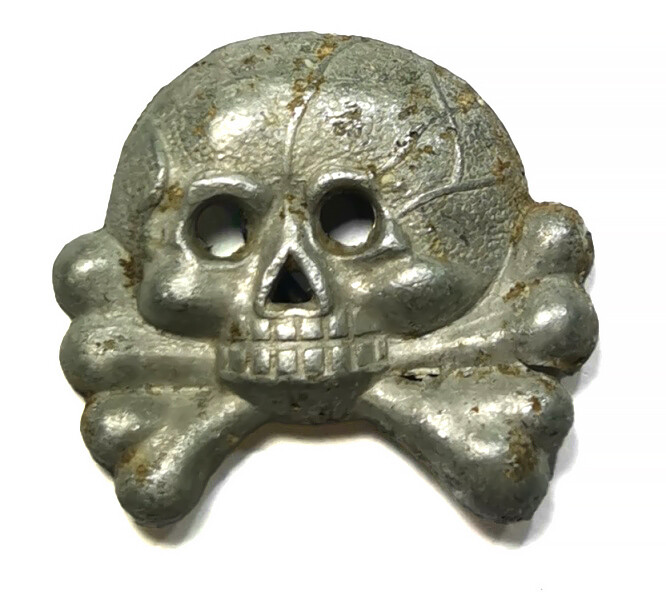 Panzer collar tab skull / from Stalingrad