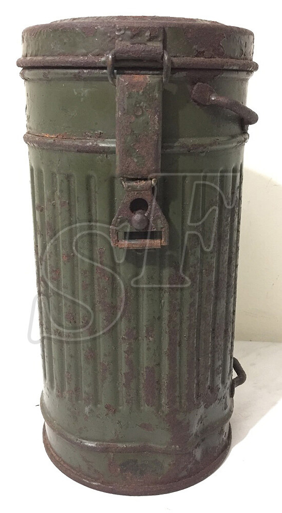 Gasmask canister Lt. Korbmacher