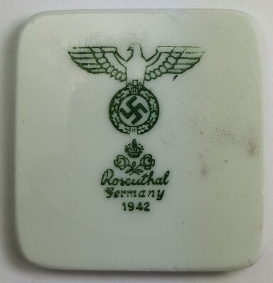 Refrigerator magnet from the dishes of the Deutsches Reich