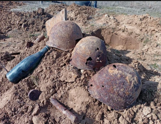Soviet helmet SSh40 / from Stalingrad