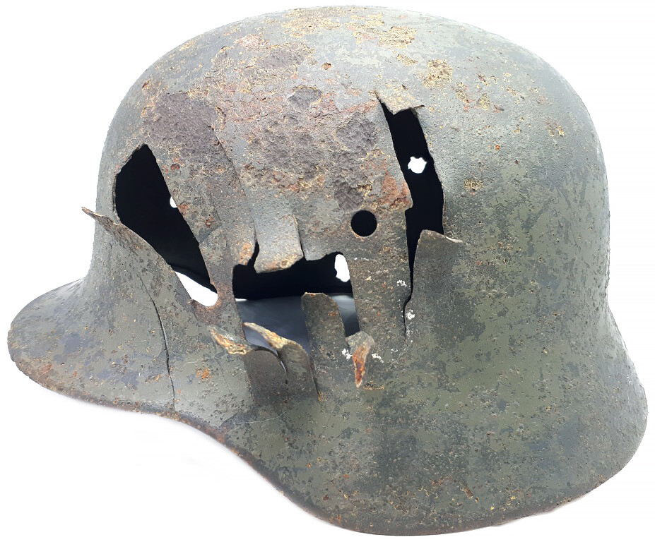 German helmet M35 / from Stalingrad
