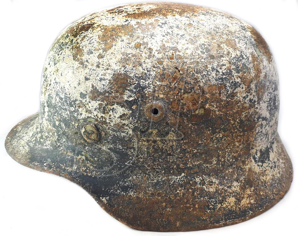 Winter camo helmet M40 / from Stalingrad