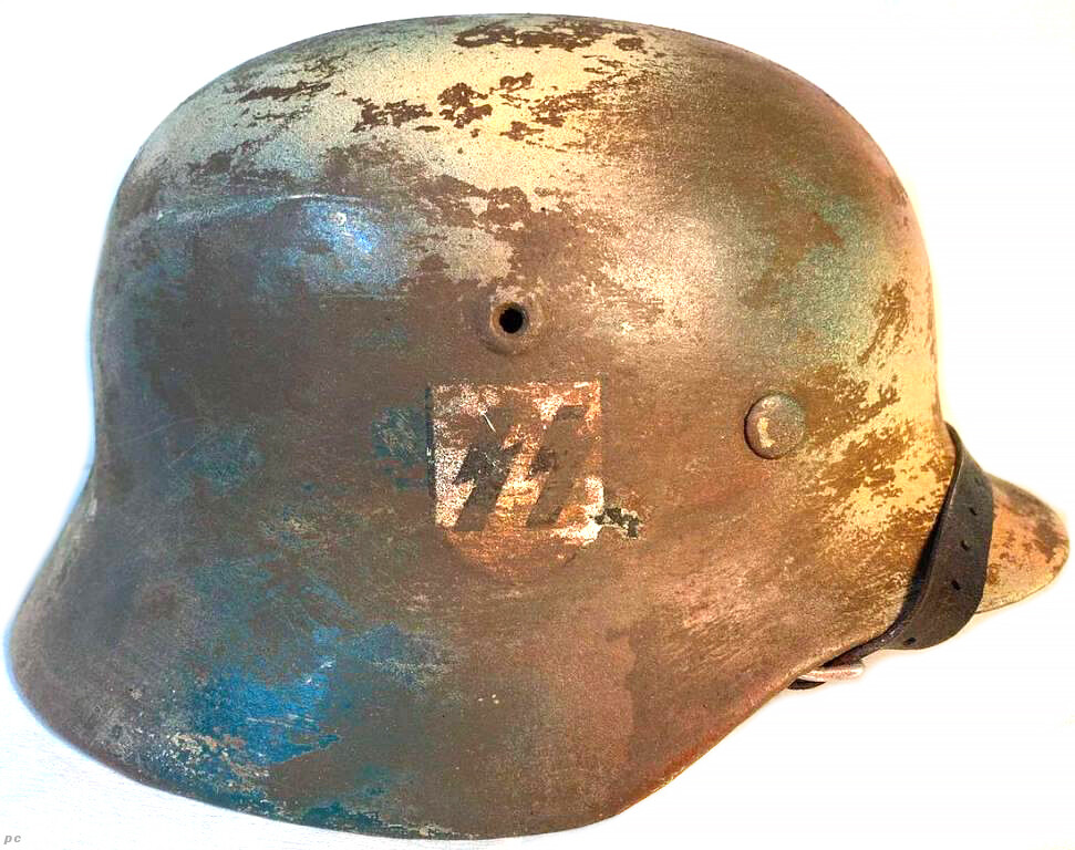 Restored helmet M40, Waffen SS