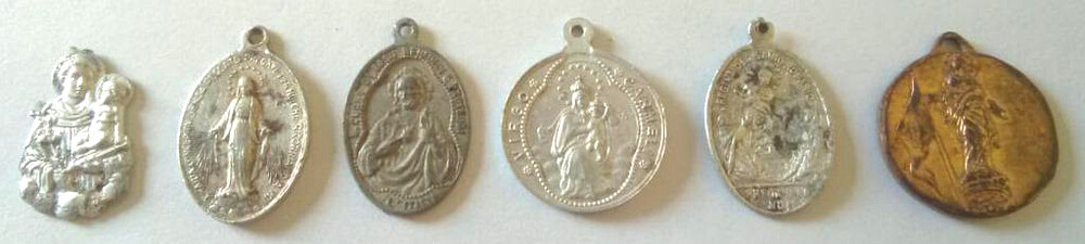 Italian pendants / from Rossosh