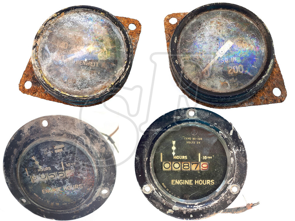 4 measuring instrument from M3 Stuart or M3 Lee / from Stalingrad