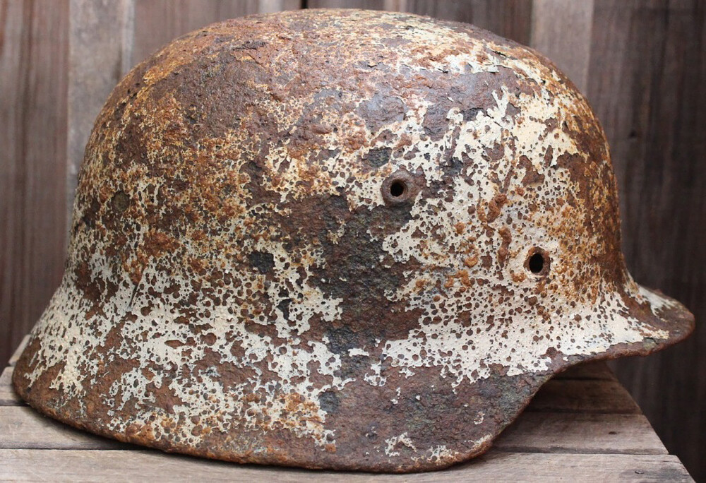 Winter camo German helmet M40 / from Novgorod