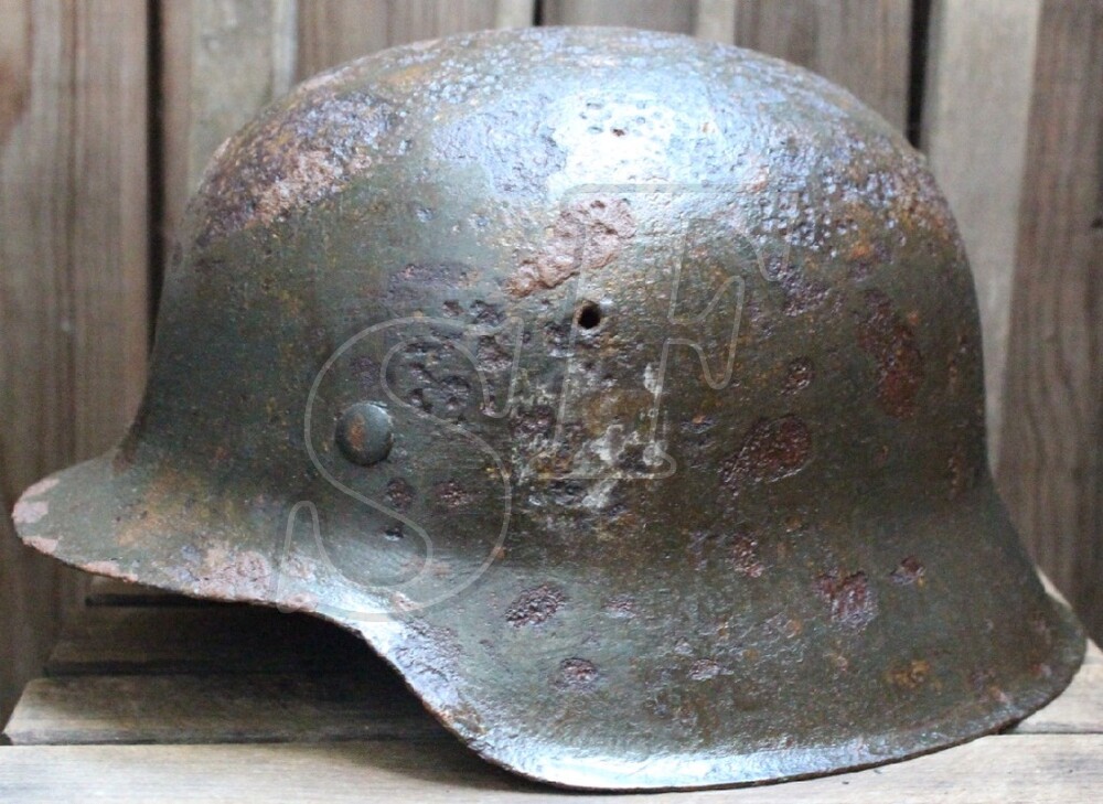 Wehrmacht helmet М42 / from Velikiye Luki
