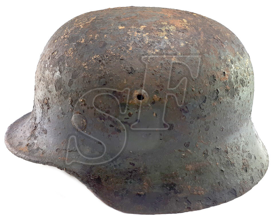 German helmet М35 / from Stalingrad