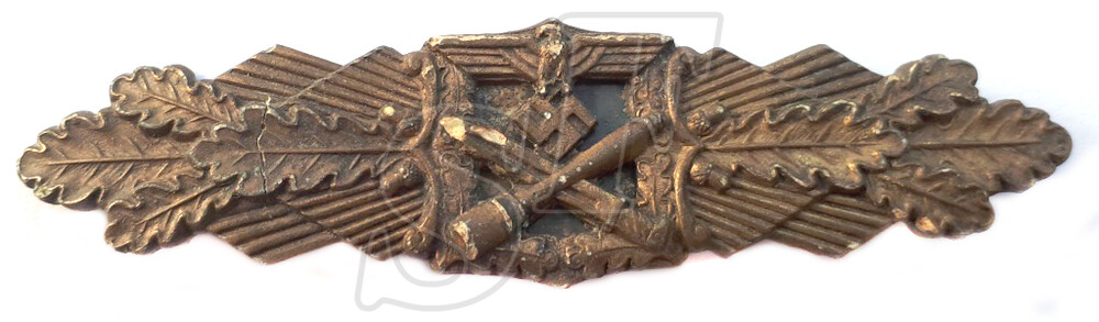 Close Combat Clasp