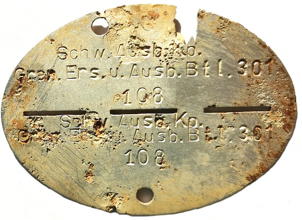 German dogtag Schw Ausb Kp Gren.Ers.u.Ausb.Btl.301 / from Konigsberg