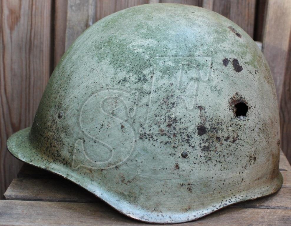 Soviet helmet SSh40 / from Karelia