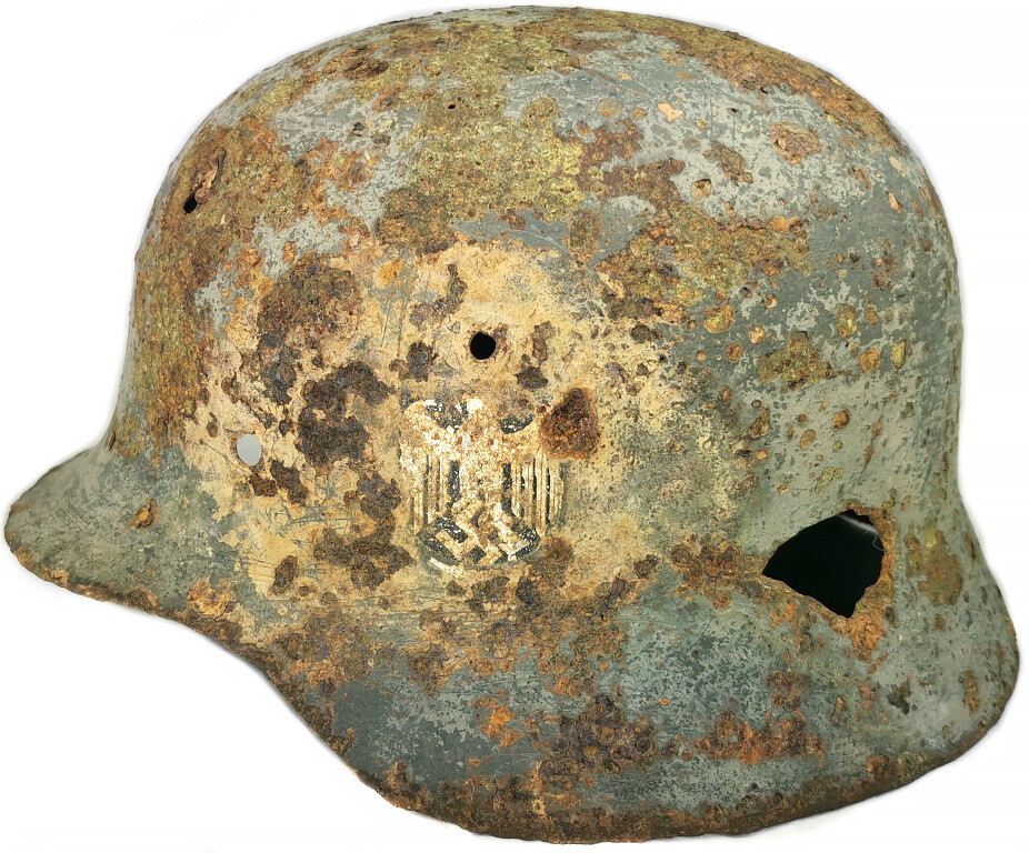 Wehrmacht helmet M35 DD / from Stalingrad