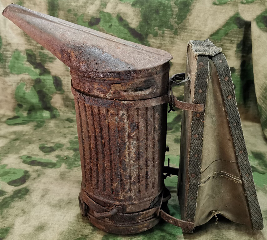 Smoke generator from Gas mask canister / from Stalingrad