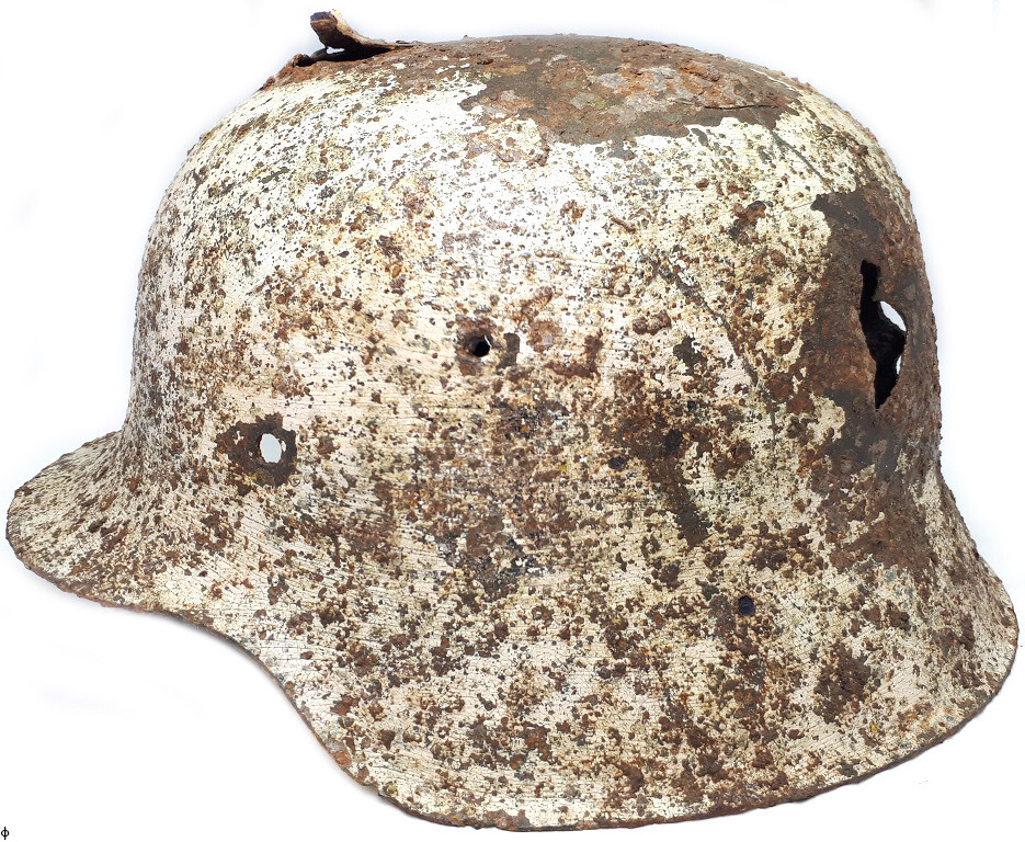 Winter camo Wehrmacht helmet M42 / from Leningrad