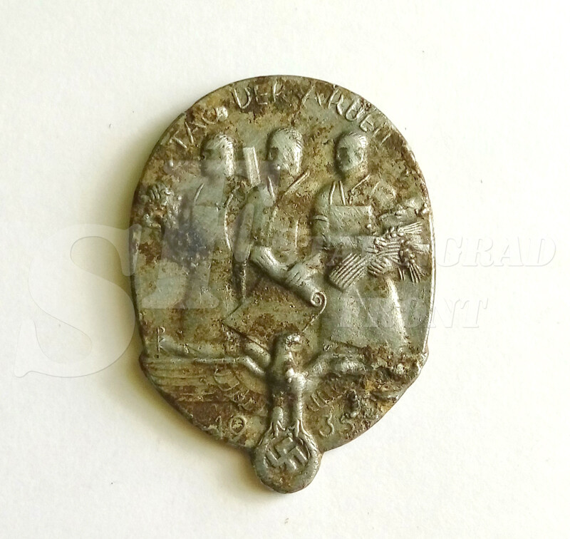Badge "Tag Der Arbeit 1935"