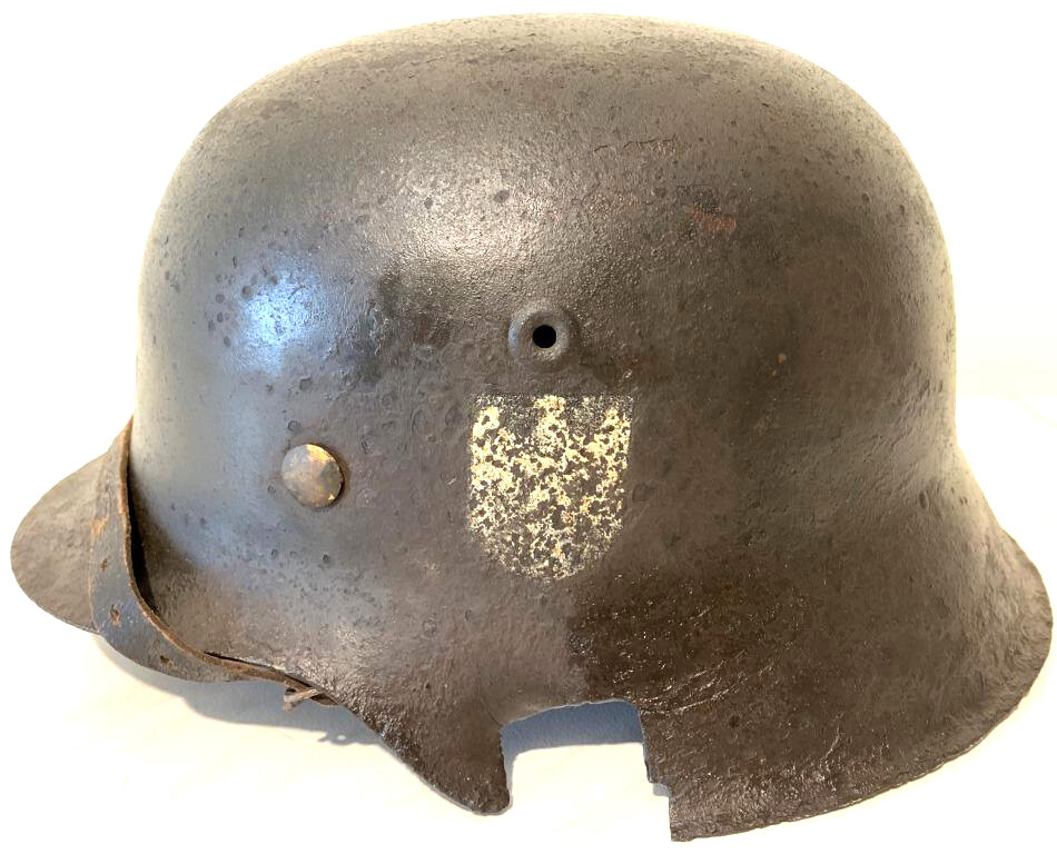 Wehrmacht helmet M42 / from Leningrad