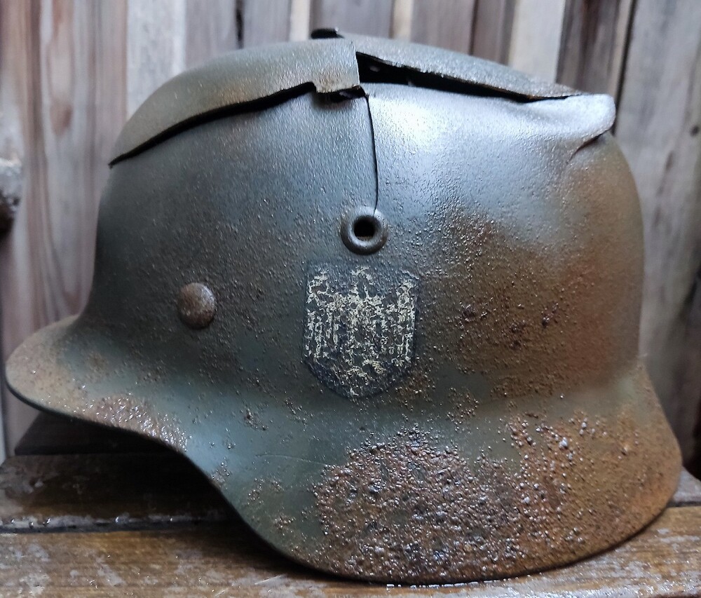 Wehrmacht helmet M40 / from Karelia