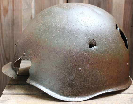 Soviet helmet SSh40 / from Karelia
