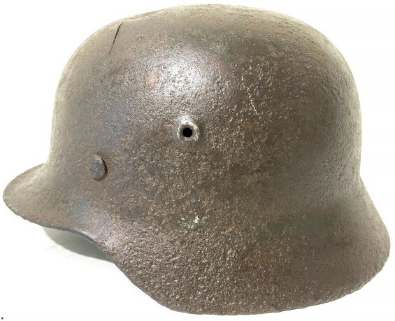 German helmet M40 / from Stalingrad