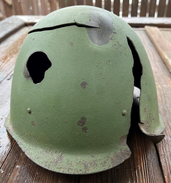 Soviet helmet SSH40 / from Karelia