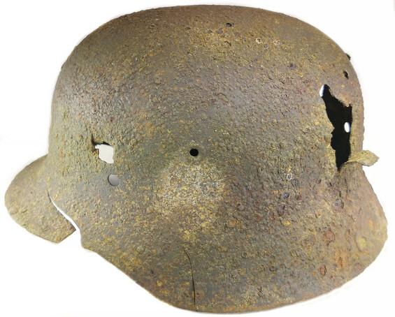 German helmet M40 / from Stalingrad