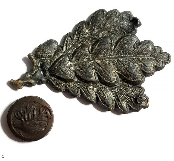 Jaeger troops hat oak leaves / from Koenigsberg