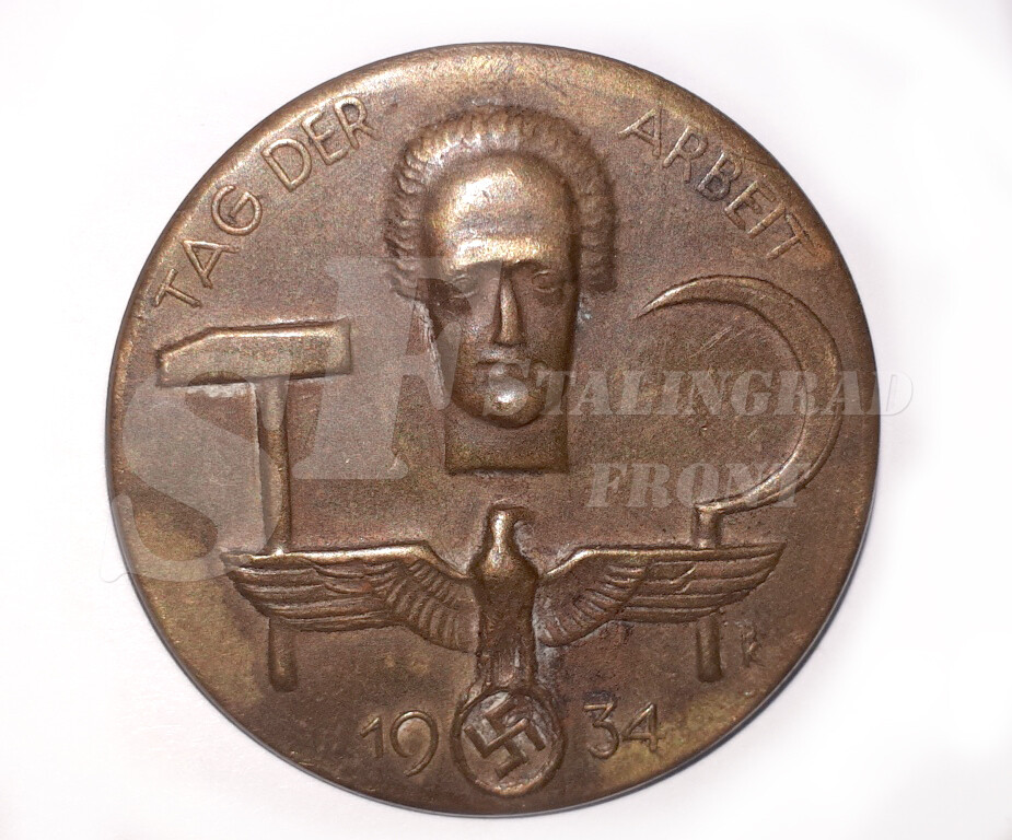 Badge Labor day 1934
