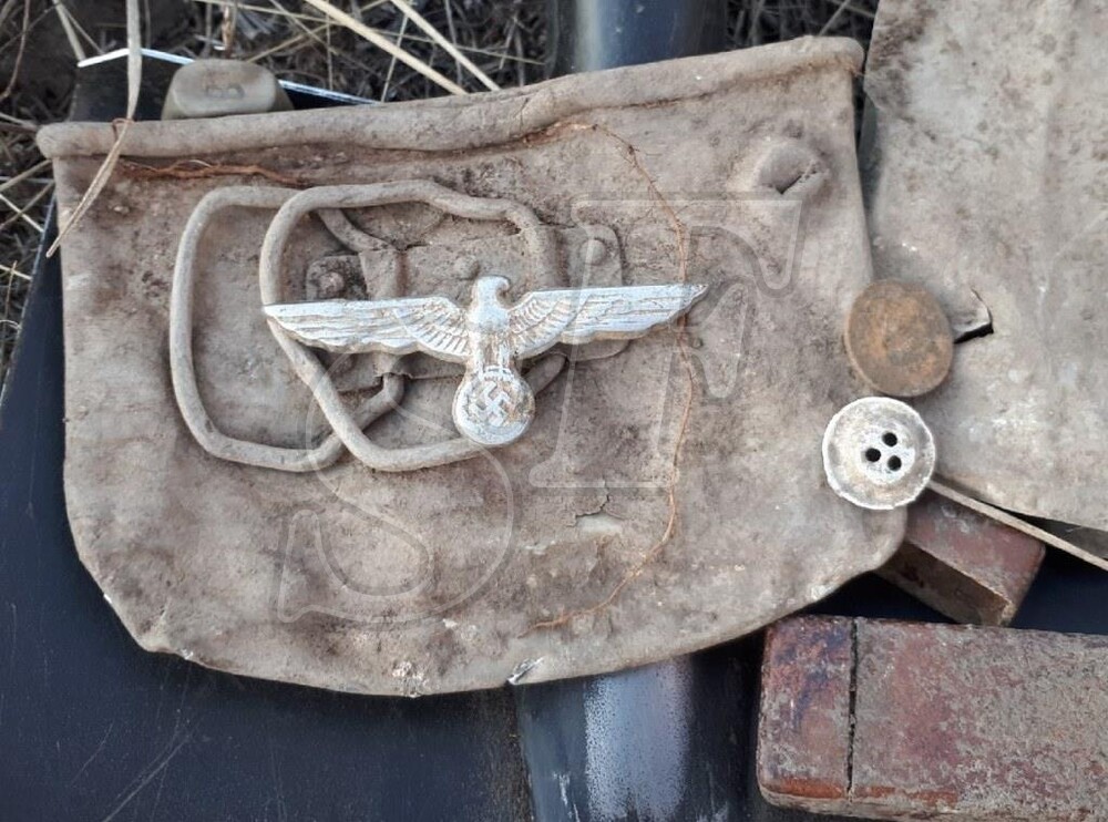 Wehrmacht visor hat eagle / from Stalingrad