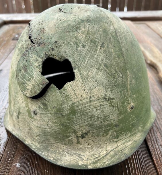 Winter camo Soviet helmet SSH40 / from Karelia