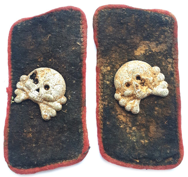 Wehrmacht tankman’s epaulettes / from Stalingrad