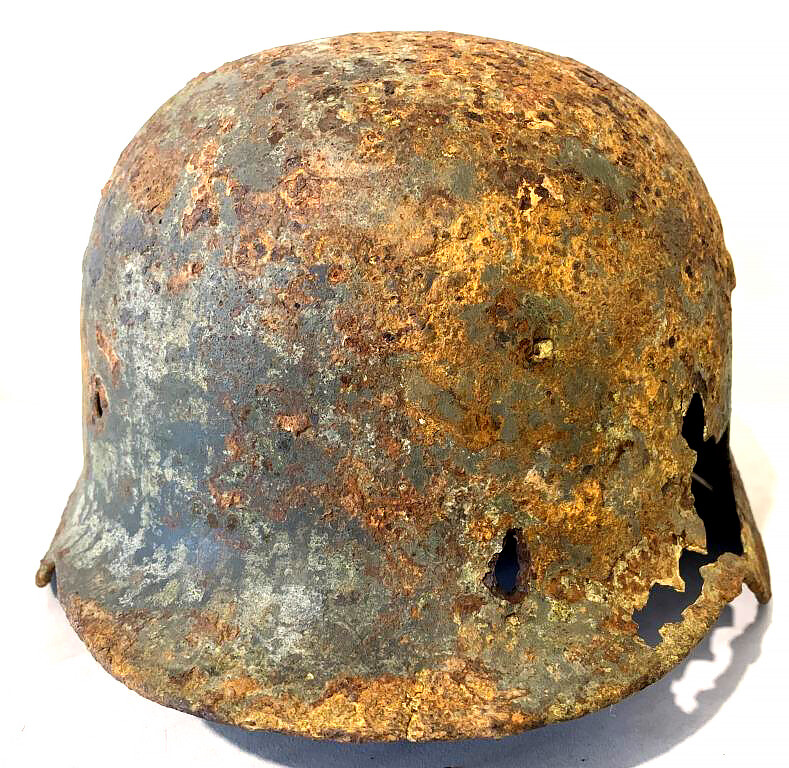 German helmet M35 / from Smolensk