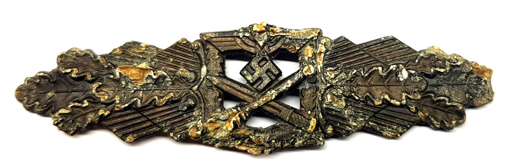 Close Combat Clasp / from Vitebsk