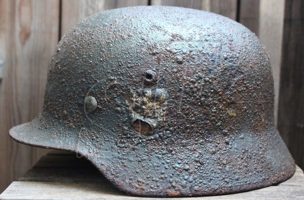 German helmet М35 from Smolensk