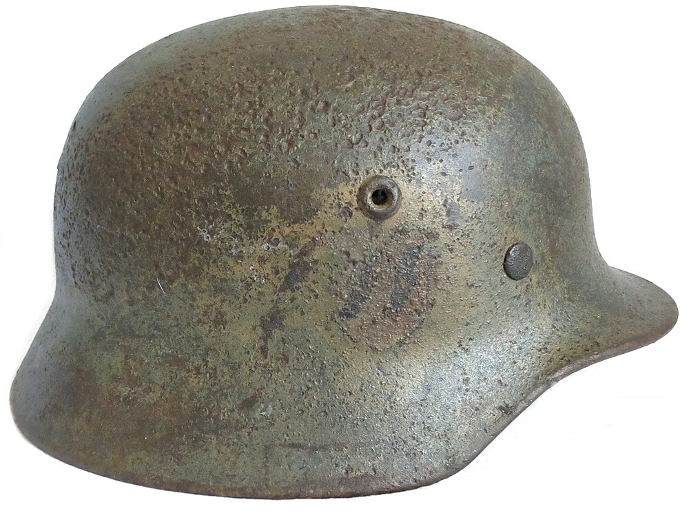 Waffen-SS helmet M40 / from Ukraine