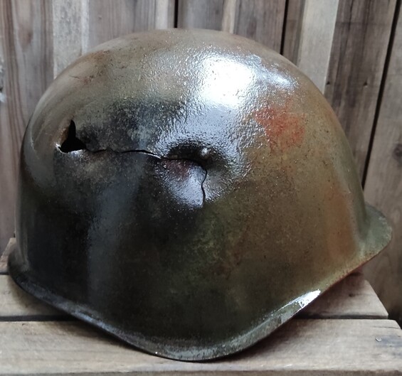 Soviet helmet SSh39 / from Karelia