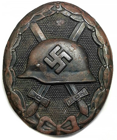 Black Wound Badge by Wilhelm Deumer / from Konigsberg