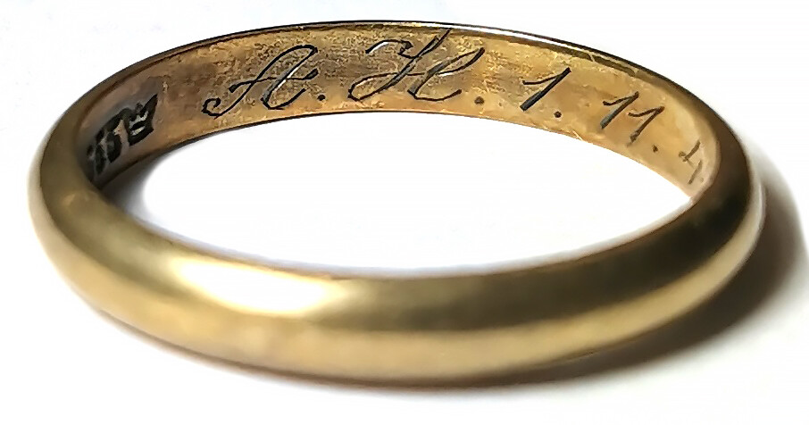 Wedding Ring / from Konigsberg