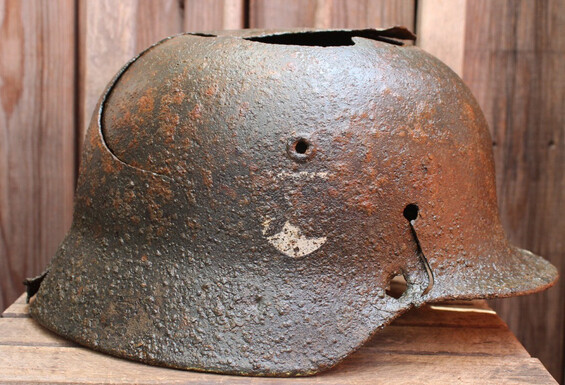 Waffen SS helmet M40 / from Novgorod